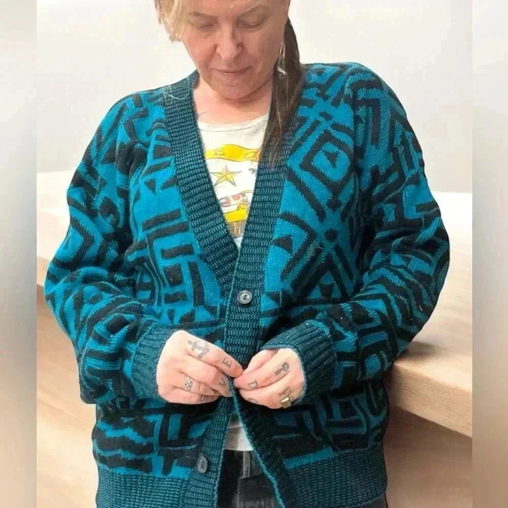 True Vintage 80’s Southwest Aztec Design button Cardigan oversized Small/medium - Picture 9 of 14